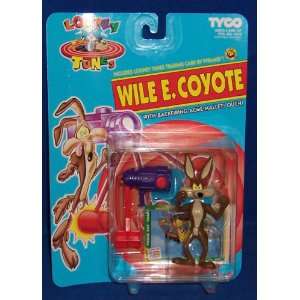  Wile E. Coyote Action Figure with Backfiring Acme Mallet 