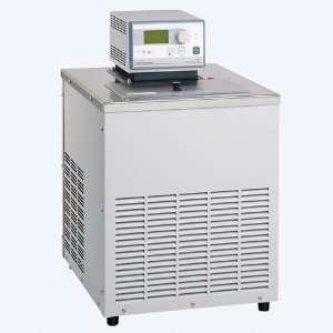13 liter High Stability Digital Controller Refrigerated/Heated 