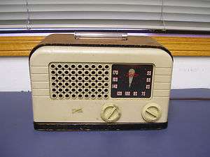 Vintage 1948 Delco Model R 1238 Wood AM Tube Radio working condition 
