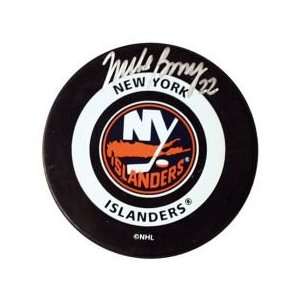  Mike Bossy New York Islanders Puck