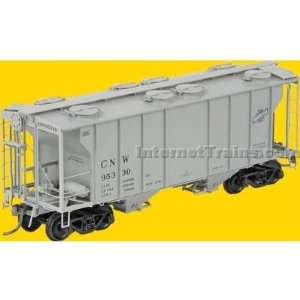   Kadee HO Scale PS 2 Two Bay Covered Hopper   C&NW #95330 Toys & Games