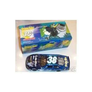 38 Shark Tale Great Clips 2004 Dodge Intrepid 1/24 Scale Bank Action 