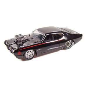  1969 Pontiac GTO Judge Blown 1/24 Black: Toys & Games