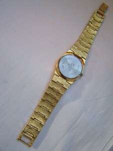 THIS AUCTION IS FOR NICE EARLY STYLE GRUEN PRECISION DIAMOND MEN WIST 
