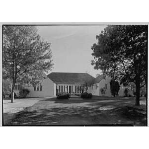   Bay Shore, Long Island. North facade, center view 1940