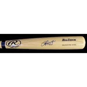  Chipper Jones Autographed Bat   Autographed MLB Bats 