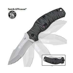 NEW SMITH & WESSON SWEE2S SPRING ASSISTED LOCK KNIFE  