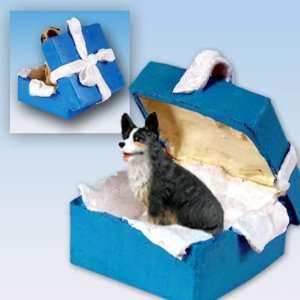  Welsh Corgi Cardigan Blue Gift Box Dog Ornament: Home 