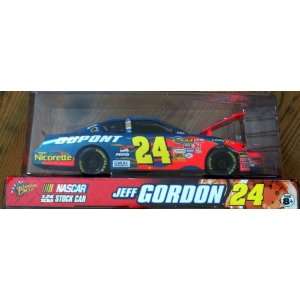  Jeff Gordon 24 Stock Car 1:24 scale: Toys & Games