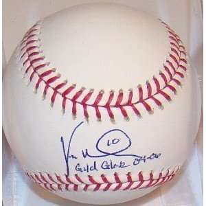  Vernon Wells Gold Glove 04 06 SIGNED Baseball PSA MINT 