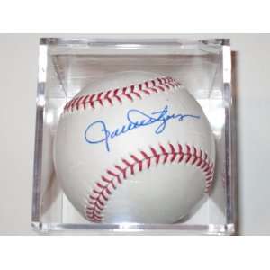   Autographed Baseball MLB Sticker Coa and Case