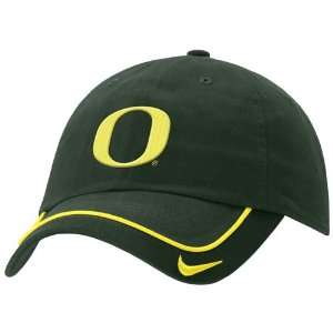 Nike Oregon Ducks Green Turnstyle Hat: Sports & Outdoors
