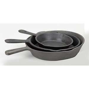   : Royal Industries ROY CI 1106 8 Cast Iron Skillet: Kitchen & Dining