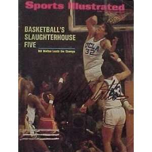  Bill Walton (UCLA) autographed Sports Illustrated Magazine 