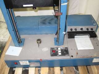 INSTRON 1130 TENSILE TESTER  