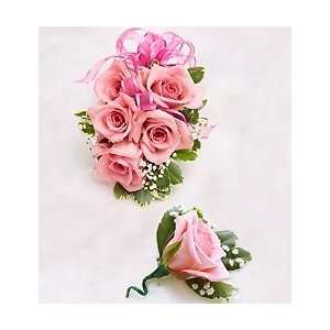   Rose Corsage & Boutonniere   Large  Grocery & Gourmet Food