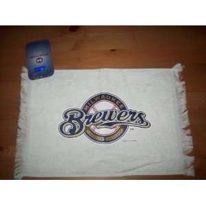  Milwaukee Brewers Fan Towel (White) 