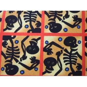   the Dead Skeleton Free Spirit Halloween Fabric Yard: Kitchen & Dining