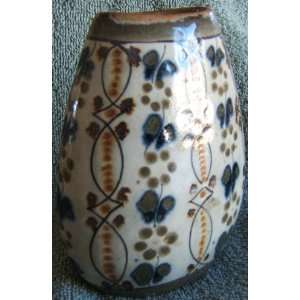  Mexican Ceramic Vase: Everything Else