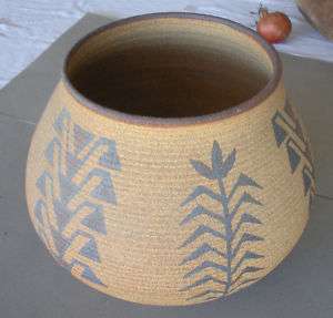 Ceramic Miwok Indian Pot by David Salk 10 inches high  