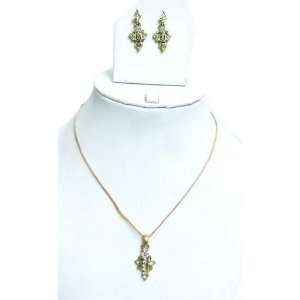   Fashion Gold Tone Chain Pendant Necklace Set Jewelry India: Jewelry