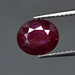 42CT. SUBLIME PINKISH RED NATURAL RUBY OVAL FACET AFRICA  