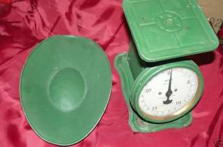 Vintage Climax Landers, Frary & Clark Family Scale USA  