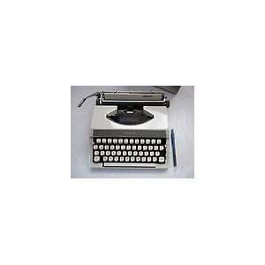   Model Mercury Manual Typewriter (Non electric): Everything Else