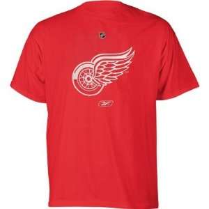  Detroit Red Wings Red Primary Logo T Shirt: Sports 