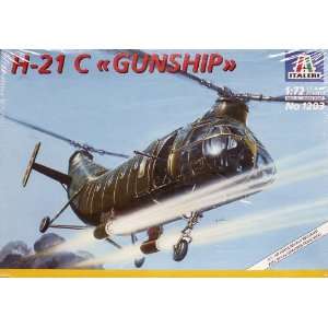  H 21 C GUNSHIP Helicopter Model Kit Toys & Games