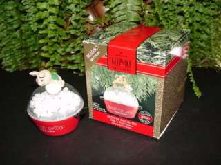     1990 Hallmark Christmas ornament   popcorn machine   rabbit  