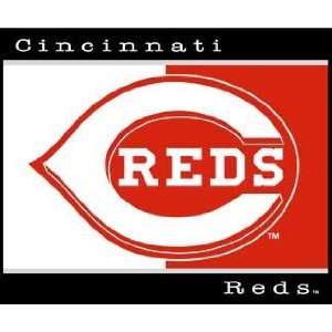  Cincinnati Reds Throw Blanket