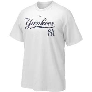   Nike New York Yankees White Outta The Park T shirt: Sports & Outdoors
