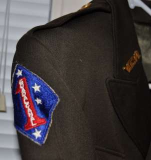   OFFICERS COAT ~ Marine 1st Division VFW/Sergeant/jacket/uniform  