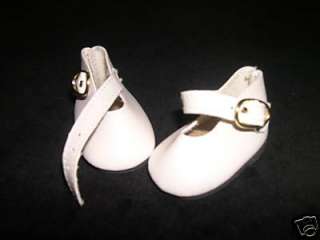 pair of brand new WHITE Shirley Shoe by LaSioux. This shoe is 2 x 