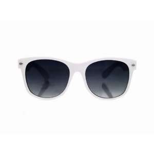   Wayfarer Sunglasses 80s Retro Fashion Shades   White 