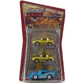 Disney / Pixar CARS 1:55 Die Cast Figure 3 Pack Gold Mia, Gold Tia 