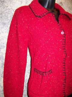   sweater. In good used condition. Perfect for Christmas holiday