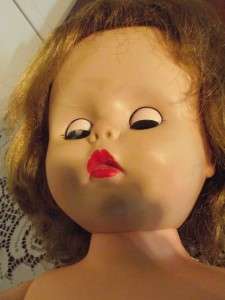    DELUXE READING HARD PLASTIC MISS BEAUTY PARLOUR DOLL jointed knees