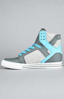 SUPRA The Skytop Sneaker in Grey Cyan Smooth Action Leather 