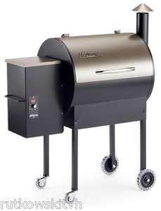 418 SQIN Traeger Texas Style Lil Tex Elite Barbeque Grill with 20 LB 