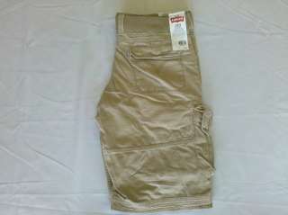 LEVIS MENS CARGO SHORTS 671 RELAX FIT # 0009  
