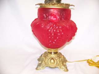 GORGEOUS RED GRPAPE GWTW TABLE PARLOR LAMP  